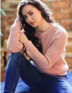 Elite escort service in Lunawada for home and hotel visits